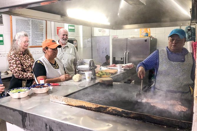 A Night of Tacos and Mezcal in Mexico City - Included Experiences