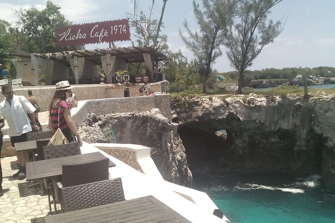 Airport Limousine Transfers Montego Bay Limo Service (Private ) - Frequently Asked Questions