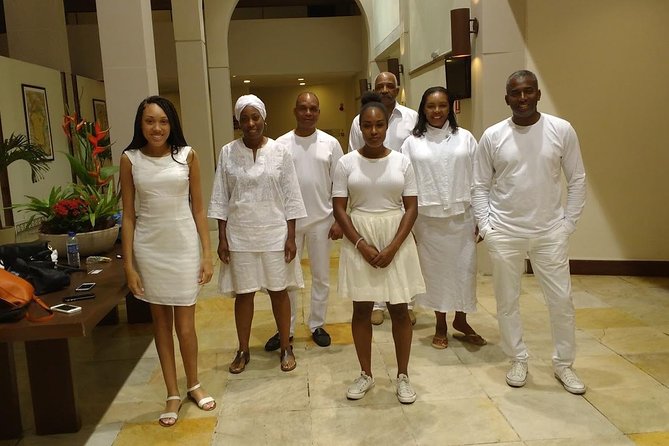 Bahia by Night: Dinner and Folkloric Show - Exceptional Customer Ratings