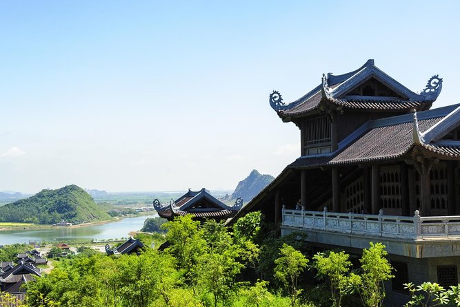 Bai Dinh Trang an Day Trip With Buffet Lunch,Boat Trip and Electric Car 2 Ways - Bai Dinh Pagoda Experience