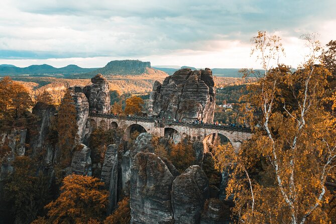 Best of 2 Countries in 1 Tour: Bohemian Saxon Switzerland - Striking Rock Formations