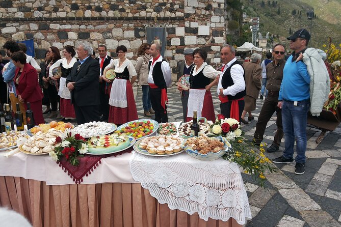 Best of Godfather and Taormina Tour With Street Food Tasting - Street Food Tasting Experience
