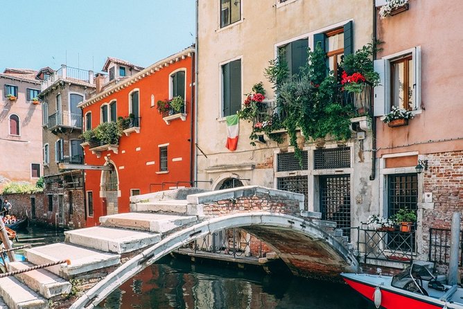 Best Walking Tour of Venice: Main Sights & Secret Spots Known Only by the Locals - Accessibility