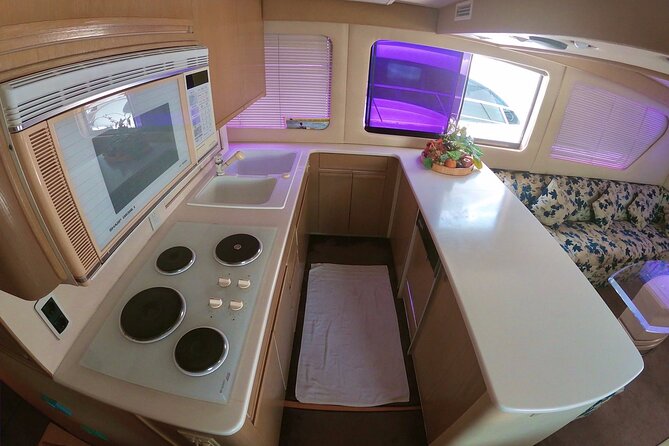 Biggest Luxury Yacht Boat Best in Cancun up to 28 Pax - Reviews and Pricing