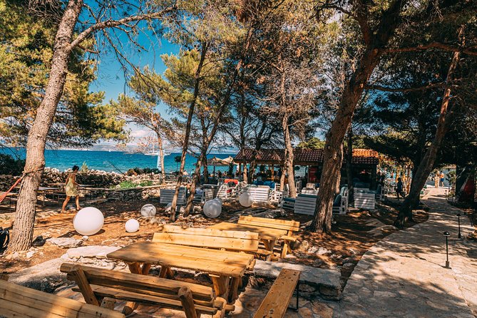 Blue Lagoon Private Tour From Trogir - LUNCH in the RESTAURANT INCLUDED - Stops at Solta Island, Marchi Castle, and Ciovo Island