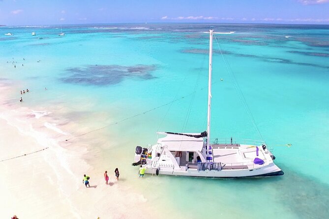 Boat Party From Uvero Alto - What to Expect