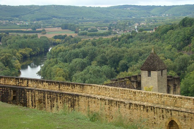 Bordeaux to Lascaux and Dordogne Valley Private Sightseeing Tour - Booking and Cancellation Policy