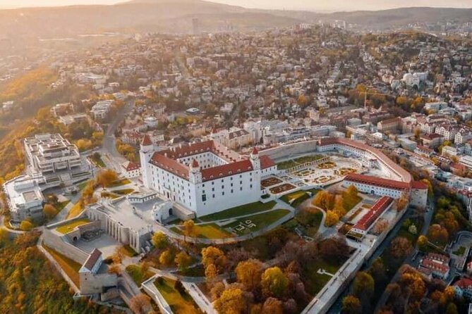 Bratislava City Walking Tour With Castle Ticket - Experience Highlights