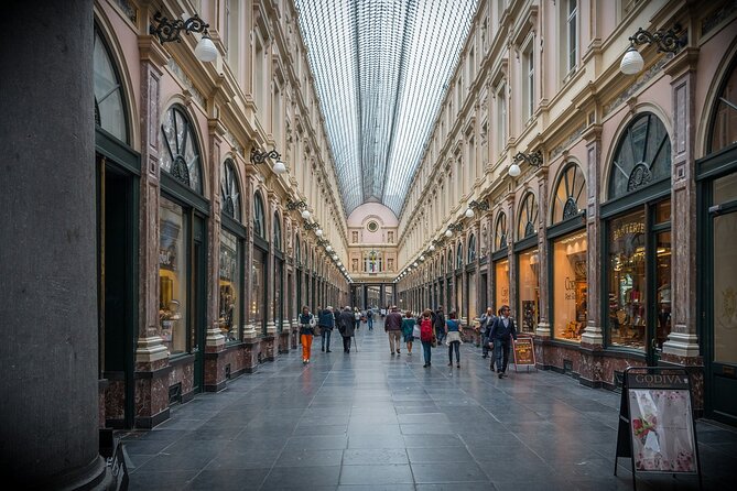 Brussels : Private Walking Tour With a Guide (Private Tour) - Enthusiastic and Knowledgeable Guides