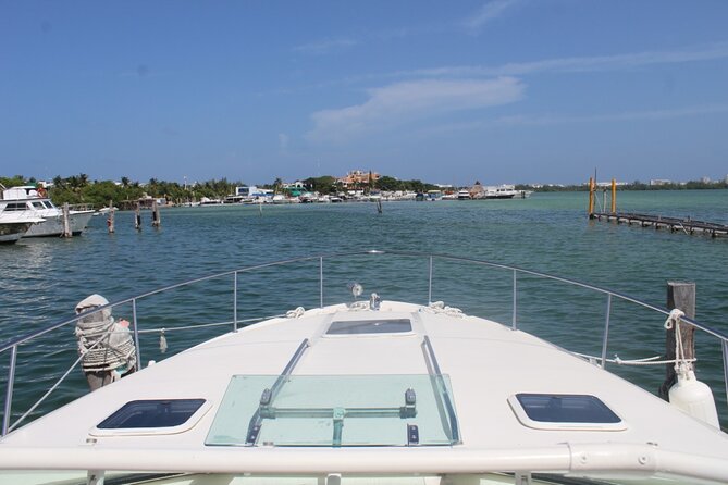 Cancun Bay Private 2-Hour on a Luxury Yacht - Accessibility and Participation