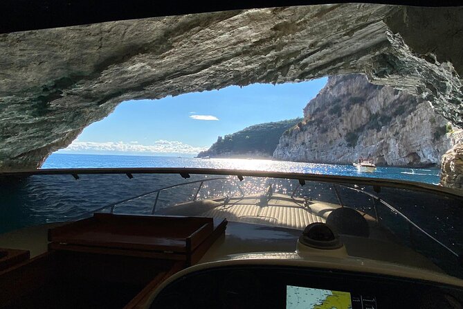 Capri Private Sunrise Boat Tour From Sorrento - Capturing Memorable Moments