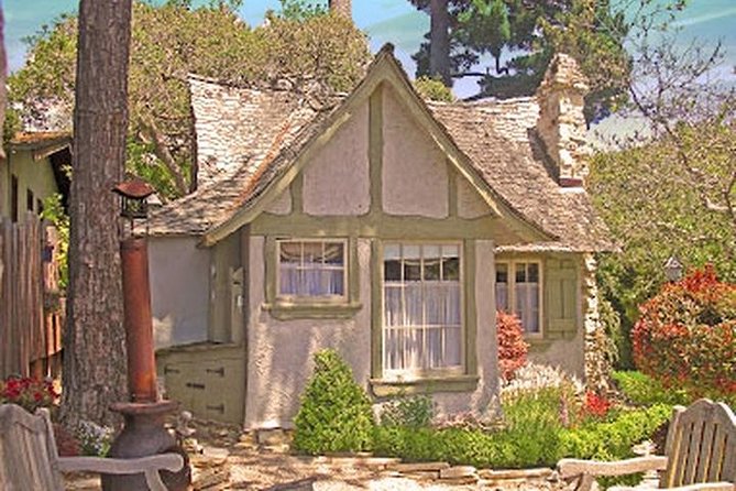 Carmel-by-the-Seas Fairytale Houses: A Self-Guided Walking Tour - Navigating the Cottages