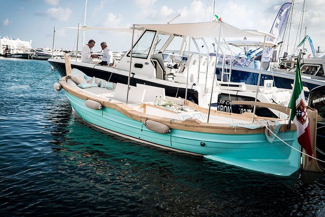 Cinque Terre Sunset Tour by Private Boat With Pesto and Typical Wine - Knowledgeable Guide and Insights