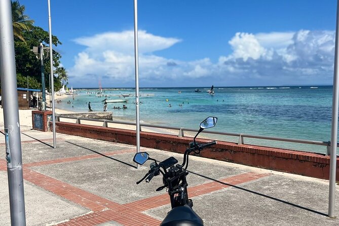 Circuit in Electric Scooters in Sainte-Anne - Participant Suitability