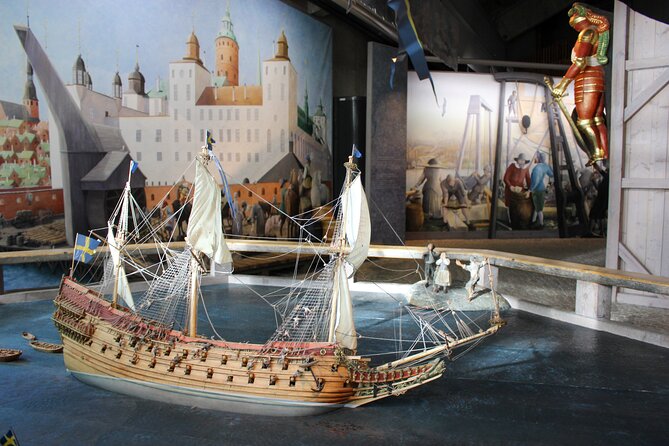 City Hall, Old Town & Vasa Museum - All-In-1 Guided Experience - Tour Logistics and Meeting Details