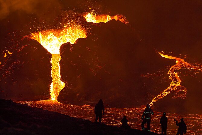 Combo: Active Volcano Guided Geldingadalur Hike and the Reykjanes Peninsula - Participation Requirements