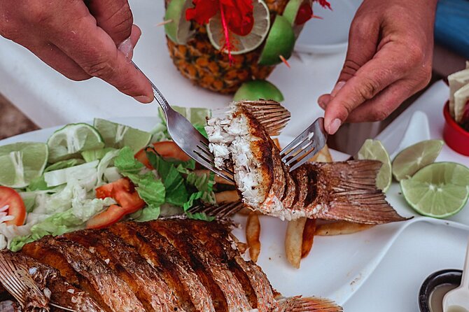 Cozumel Day Pass + 1 Meal + 5 Drinks San Francisco Beach Club - Accessibility and Confirmation