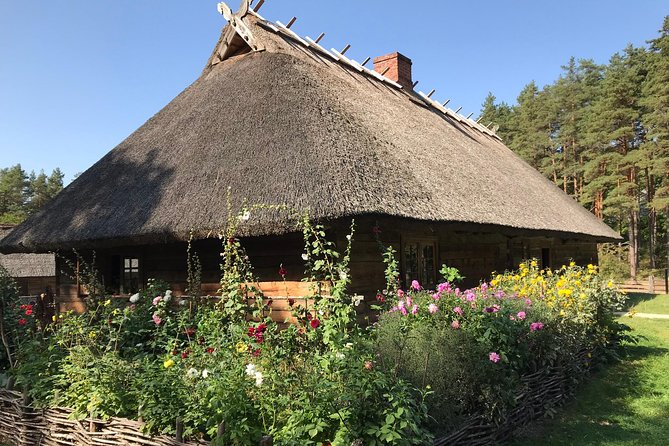Day Tour Out of Vilnius: Paneriai Holocaust Park,Trakai Castle, Rumsiskes Museum - Reviews Summary
