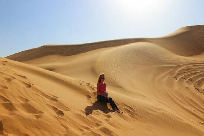 Desert Safari and Quad Bike Experience in Dubai With Dinner - Savoring the BBQ Dinner and Drinks