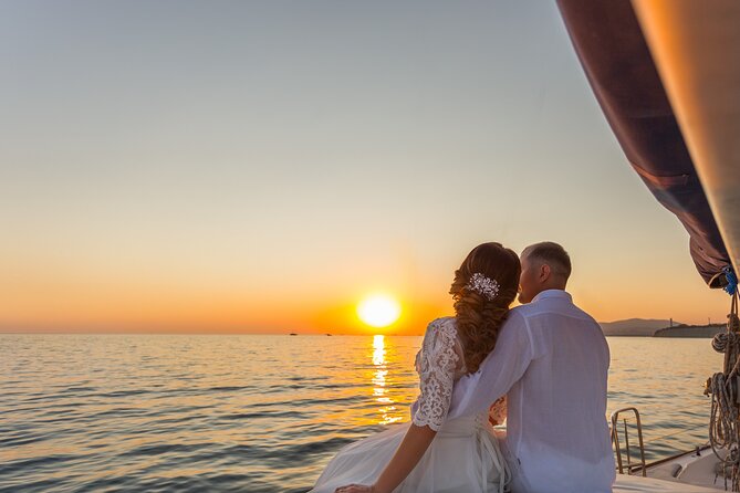 Diamond Head Sunset Sail - Accessibility and Additional Details