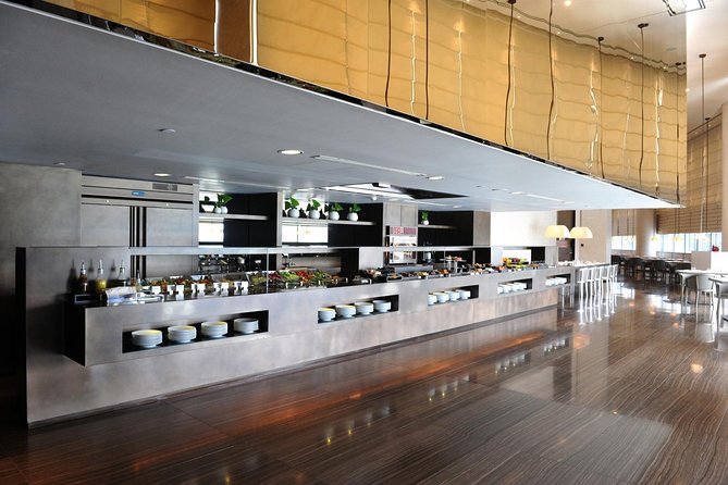Dining Experience at Armani Hotel Burj Khalifa Dubai - Alcoholic Beverages and Bottled Water