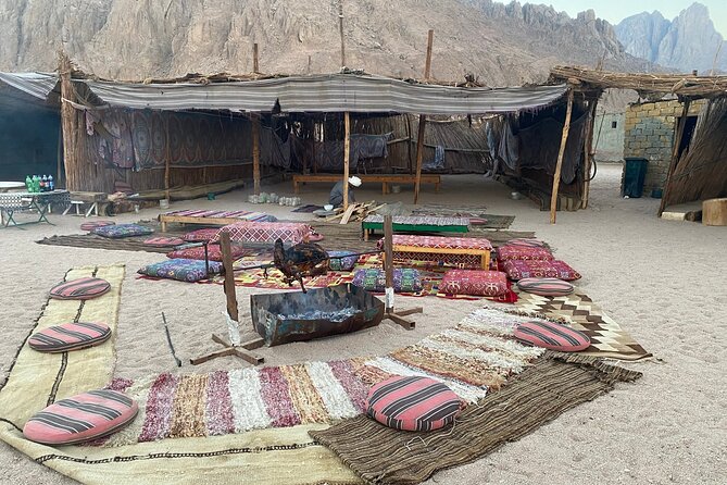 Dining in The Desert - Accessibility and Fitness Requirements