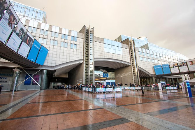 Discover the Brussels Politics Scene With a Local - Navigating the City