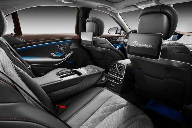 Dusseldorf Airport Transfers : Airport DUS to Dusseldorf in Luxury Car - Cancellation Policy