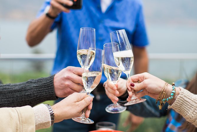 East Kelowna Wine Tour - Classic - 6 Wineries - Booking Information