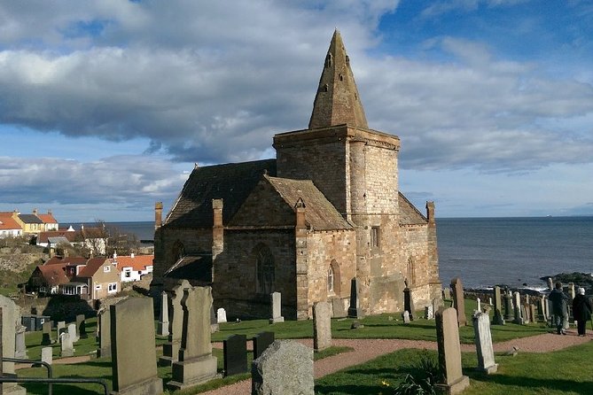 East Neuk Treasures Tour From Dundee - Gratuities and Accessibility