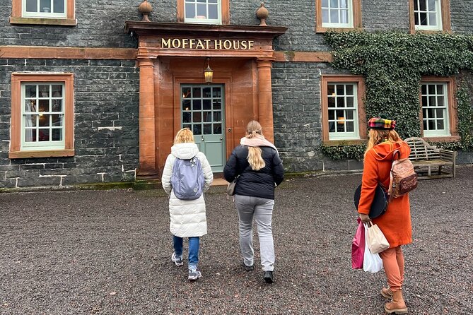 English Speaking Homestay Exploring Edinburgh and National Parks - Pricing and Booking Information