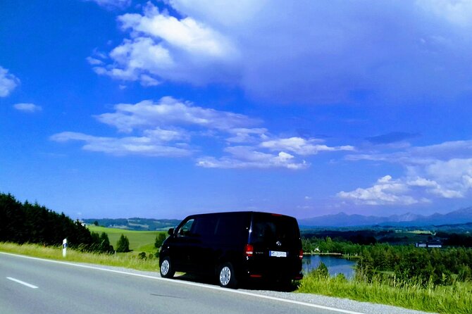 EXCLUSIVE 3 Royal Castle SKIP-THE LINE Tour of Neuschwanstein + Linderhof + Hohenschwangau From Munich - Accessibility and Special Requirements