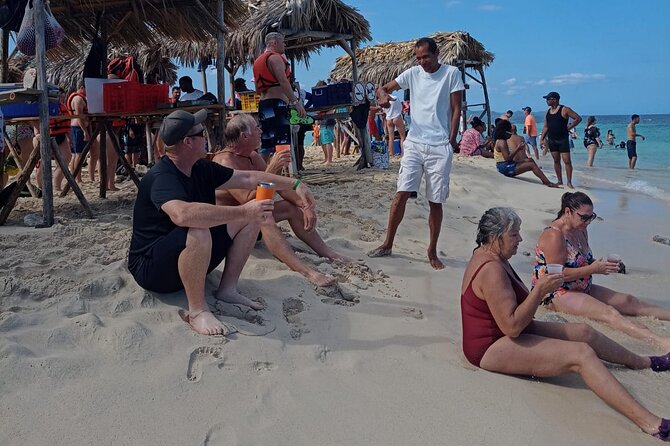 Experience Cayo Arena With Snorkeling and Lunch Buffet - Accessibility and Participant Requirements