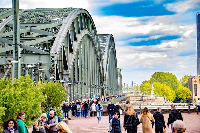 Explore Cologne in 60 Minutes With a Local - Pricing and Cancellation Policy