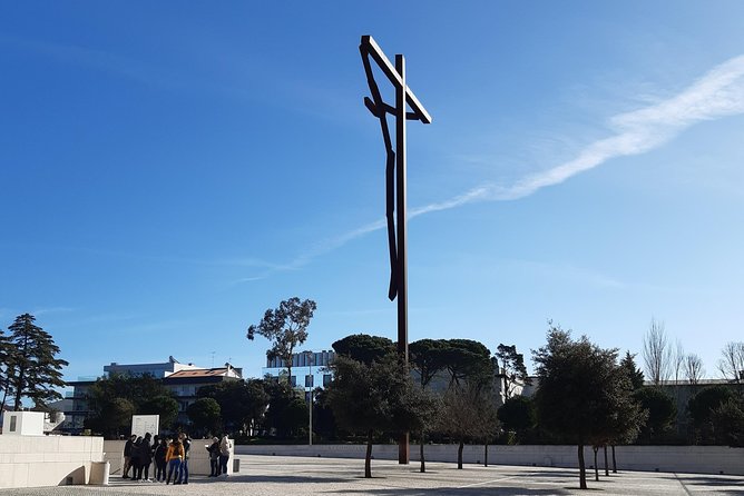 Fátima / Nazaré / Óbidos Tour - Booking Information and Policies