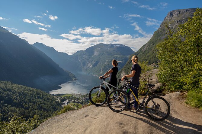 Geiranger: Excursions.no Geiranger Highlights - Meeting Point and Departure