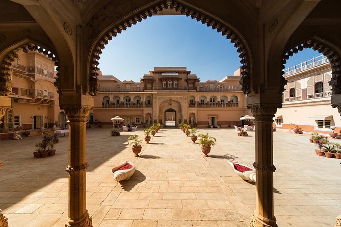 Golden Triangle With Taj Mahal Sunrise - All INCLUSIVE - Accessibility Features