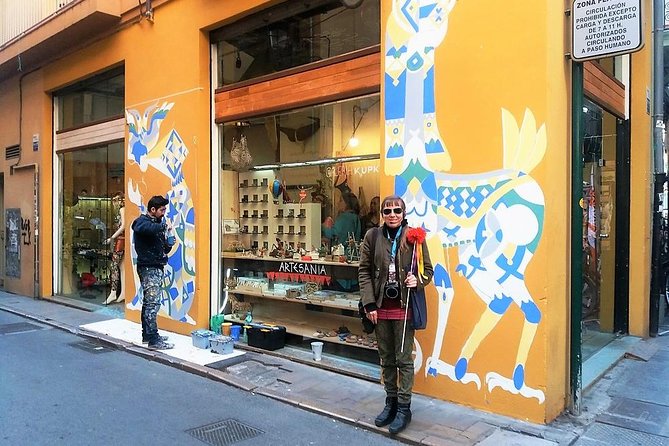 Grafiti Tour and Carmen Quarter - Architectural Gems: Gothic, Renaissance, and Arab
