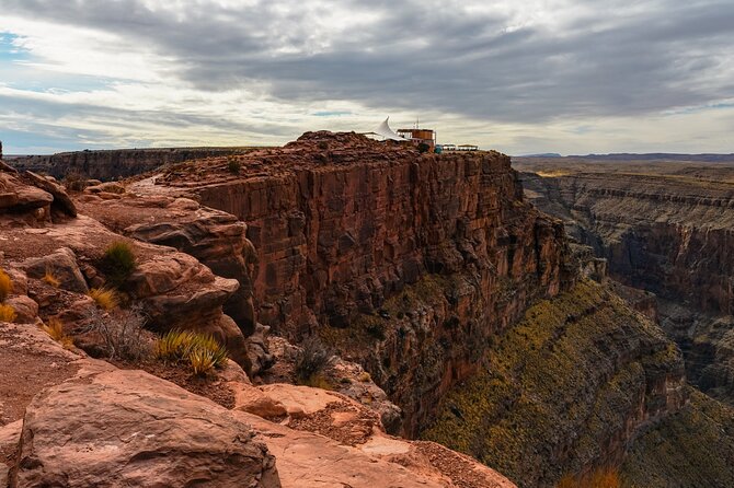 Grand Canyon West Helicopter Tour From Las Vegas With Optional Skywalk - Helicopter Flight Experience