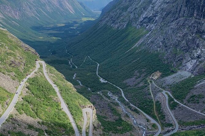 Guided Bus Tour to Trollstigen - Comparison to Cruise Line Excursions