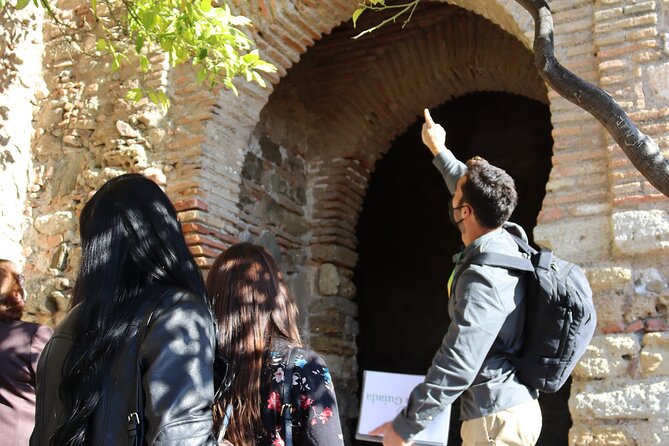 Guided Tour of Malaga With Tasting of Typical Products - Exploring Malagas Significant Sites