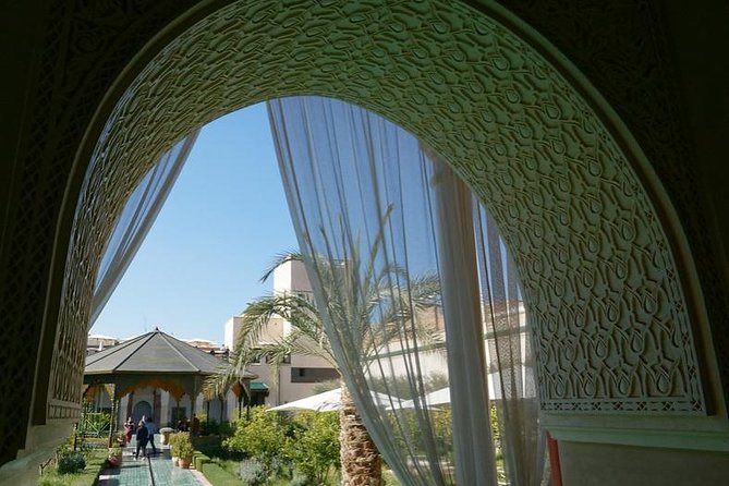 Guided Tour: Secret Garden and the Great Souk of Marrakech. - Explore the Great Souk
