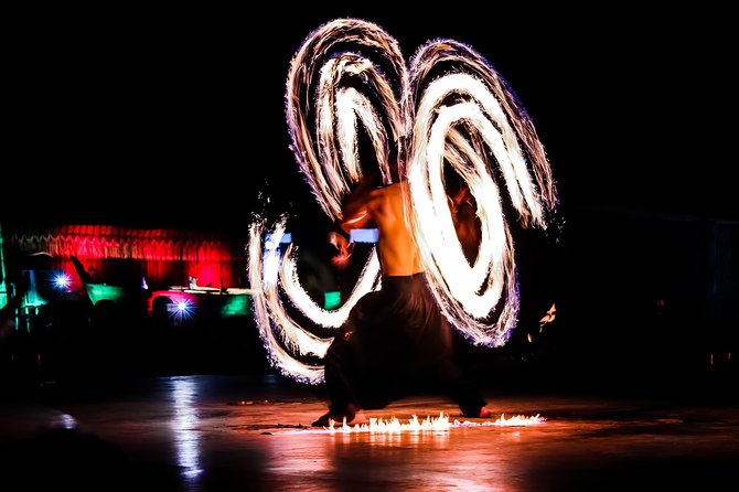 Half-Day Evening Desert Safari in Dubai With BBQ Dinner - Complimentary Amenities and Beverages