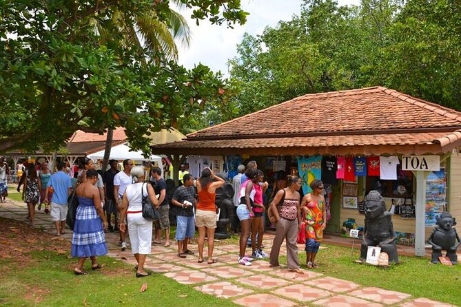 Half South The Salines & Shopping - Destination Highlights