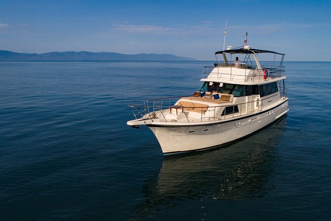 Hatteras 58-61 Luxury Yacht in Puerto Vallarta & Nuevo Nayarit - Traveler Reviews and Feedback