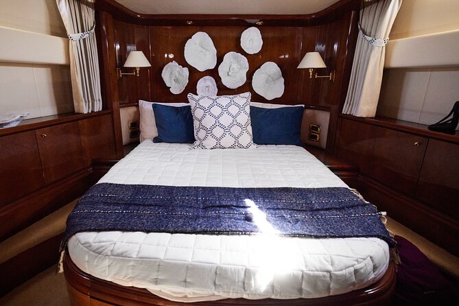 Heather Nikki 80 Ft Italian Azimut Yacht Rental - Booking Information