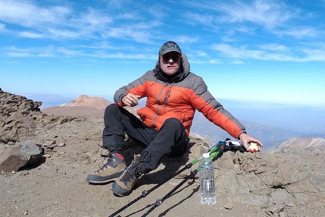 Incredible Experience in the Andes From Santiago, Reaches the Summit of 4,954m! - Exploring the Andes Landscape