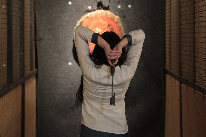 Indoor Axe Throwing and Knife Throwing in Weiterstadt - What to Expect