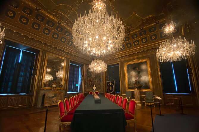 Inside The Crown: Stockholm Royal Palace Private Guided Tour - Logistical Considerations for Visitors