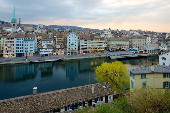 Introductory Walking Tour Of Zurich Including a 90 Min Lake Cruise - Schedule and Accessibility